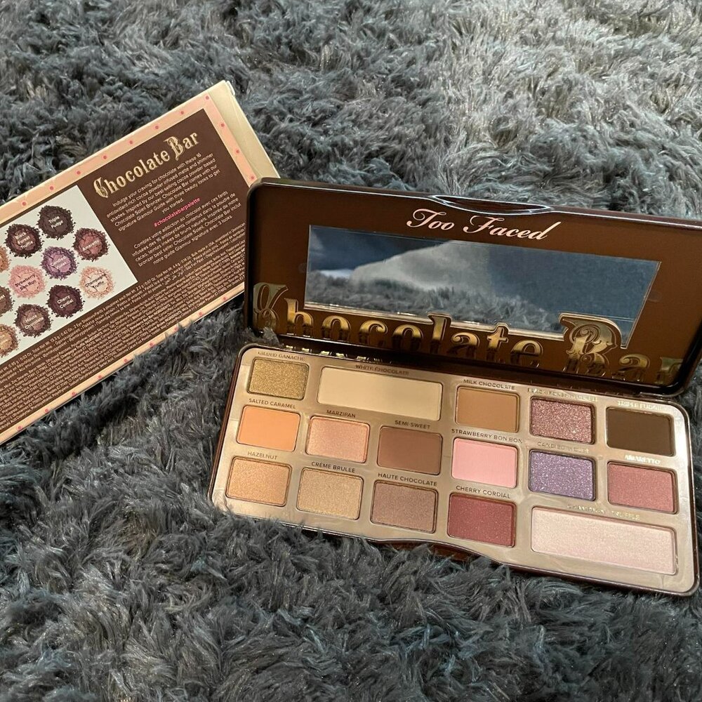 TooFaced Chocolate Bar Eye Shadow Palette